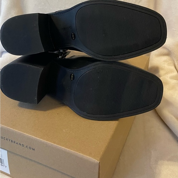 Lucky Brand LK-WALBA Bootie in Black Angus - Picture 3 of 5